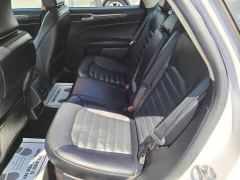 2017 Ford Fusion SE