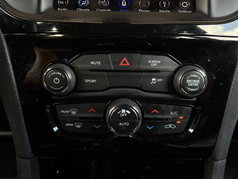 2019 Chrysler 300 S