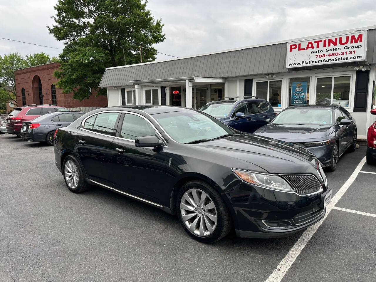 Black 2015 Lincoln MKS Base 4dr Sedan 1