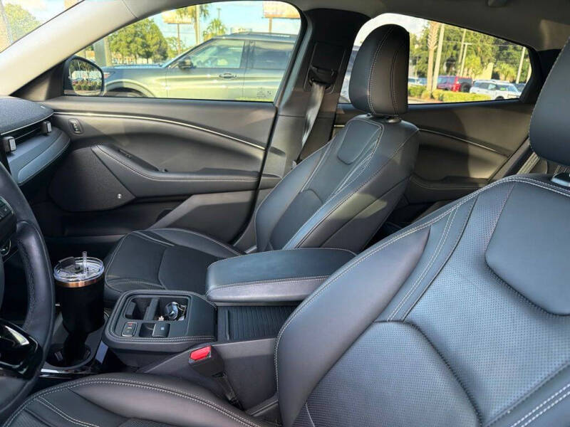 2025 Ford Mustang Mach-E Premium
