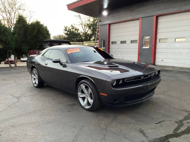 2021 Dodge Challenger SXT