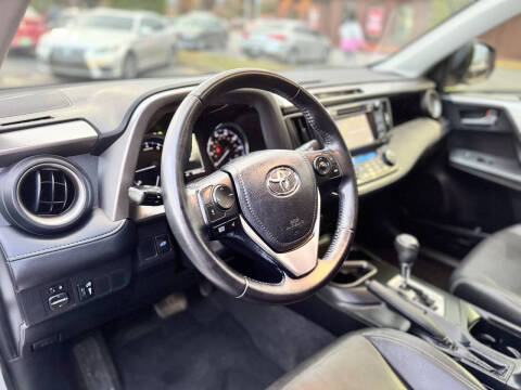 2016 Toyota RAV4 XLE