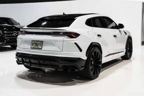 2022 Lamborghini Urus