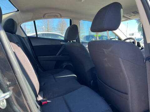 2011 Mazda MAZDA3 i Touring