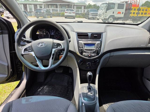 2012 Hyundai Accent GLS