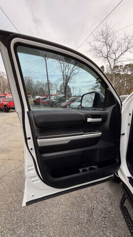 2014 Toyota Tundra SR5