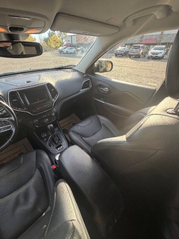 2020 Jeep Cherokee Latitude Plus