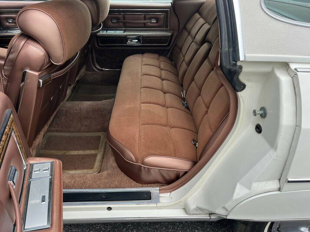 1976 Lincoln Continental 53