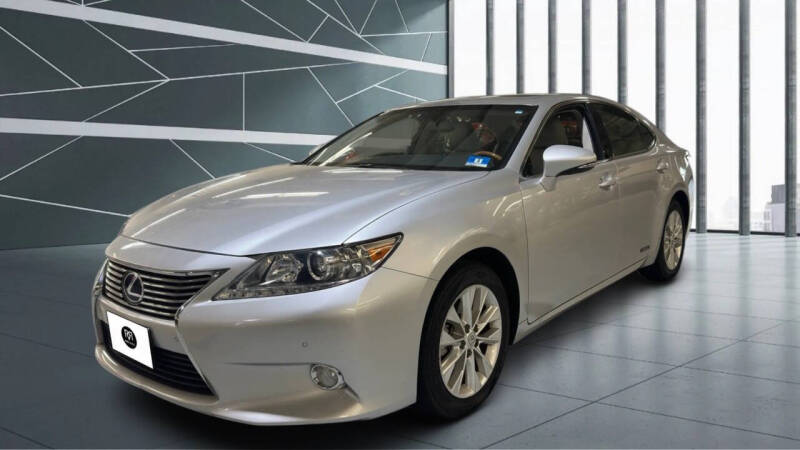 2013 Lexus ES 300h