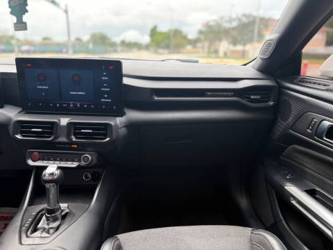 2024 Ford Mustang EcoBoost Premium