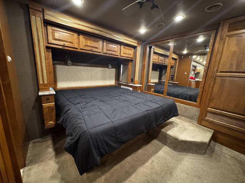 2018 Tiffin Allegro RED