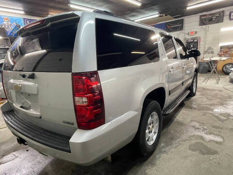 2011 Chevrolet Suburban LT