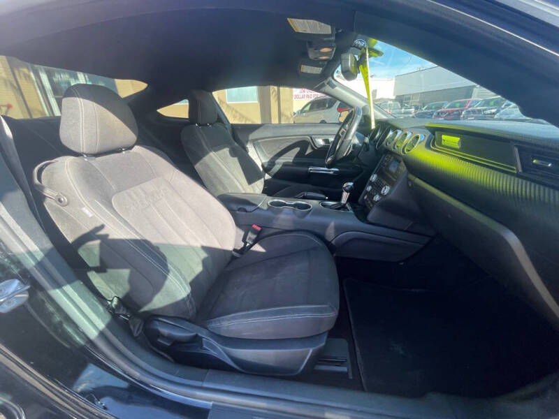 2019 Ford Mustang EcoBoost