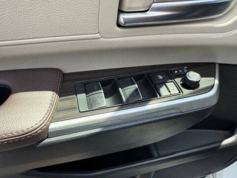 2024 Toyota Sienna Platinum 7-Passenger