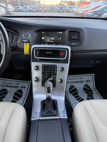 2017 Volvo S60 T5 Dynamic