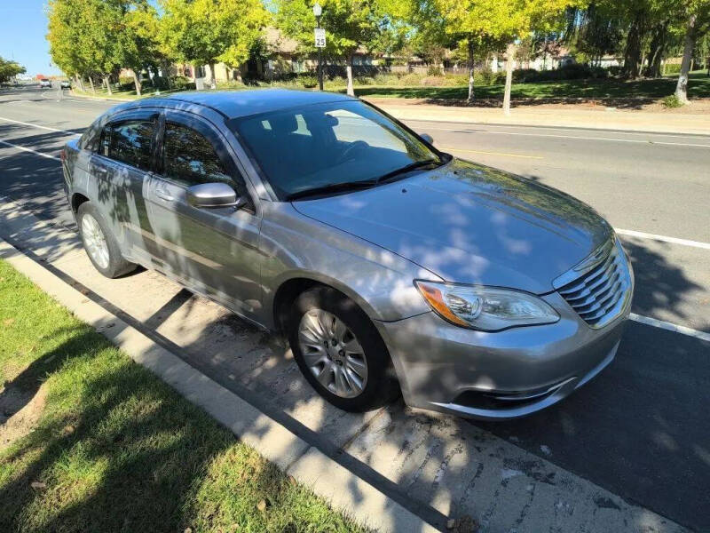 2014 Chrysler 200 LX