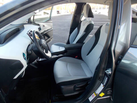 2018 Toyota Prius Three