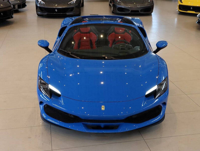 2024 Ferrari 296 GTS