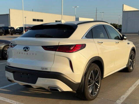 2023 Infiniti QX55 Essential
