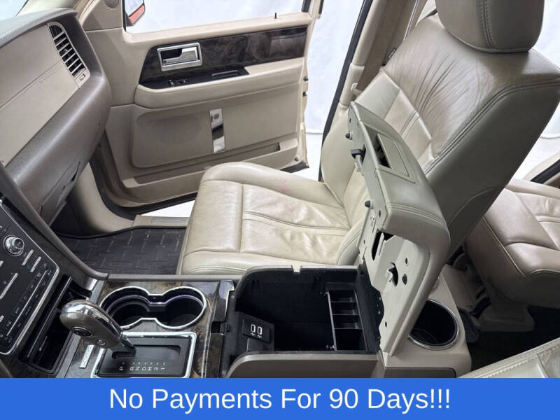 2017 Lincoln Navigator Select