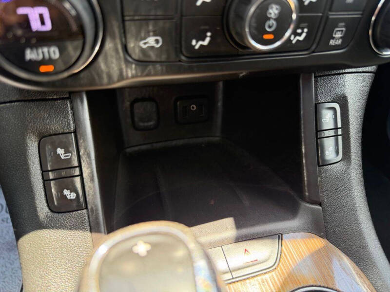 2017 GMC Acadia SLE-2