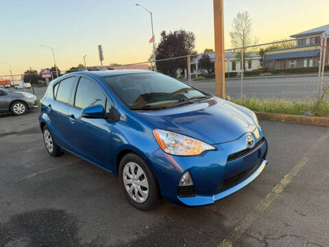 2014 Toyota Prius c