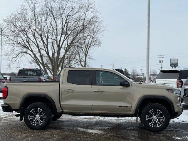 2023 GMC Canyon AT4