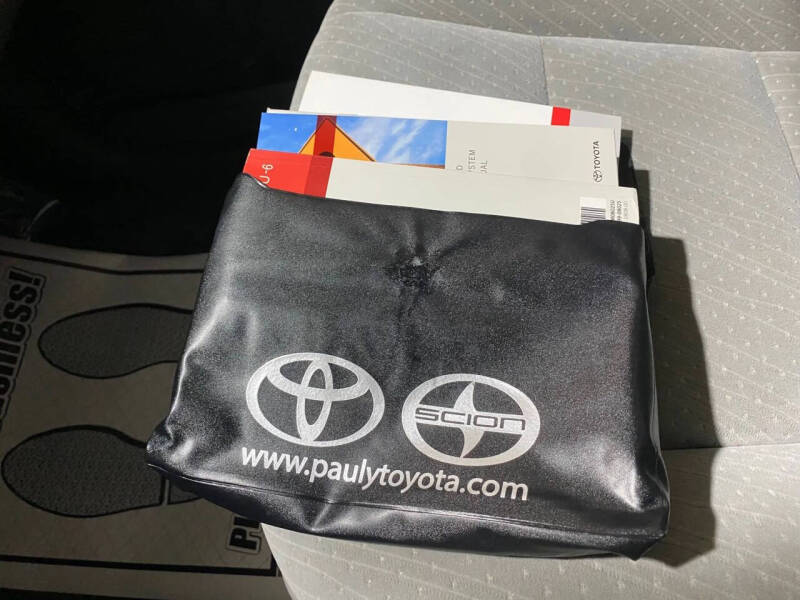 2019 Toyota Sienna LE 7-Passenger