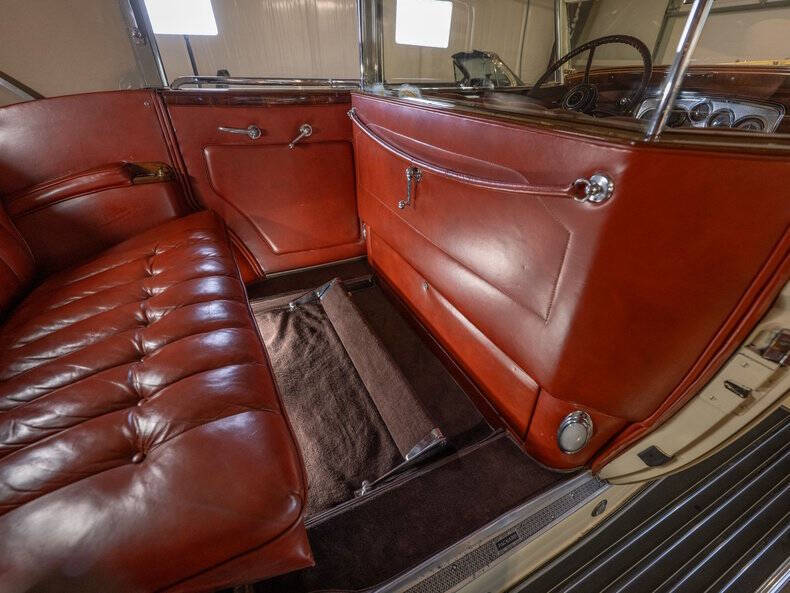 1933 Packard Super Eight Convertible Sedan