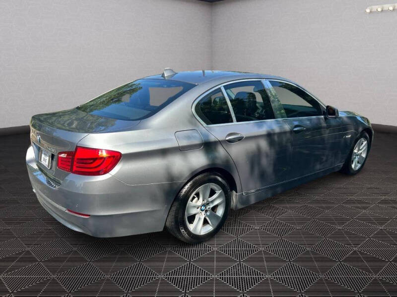 2013 BMW 5 Series 528i