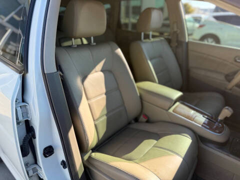 2011 Nissan Murano LE