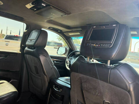 2018 Cadillac Escalade Platinum