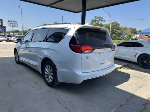 2017 Chrysler Pacifica Touring Plus