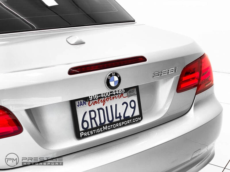 2011 BMW 3 Series 328i
