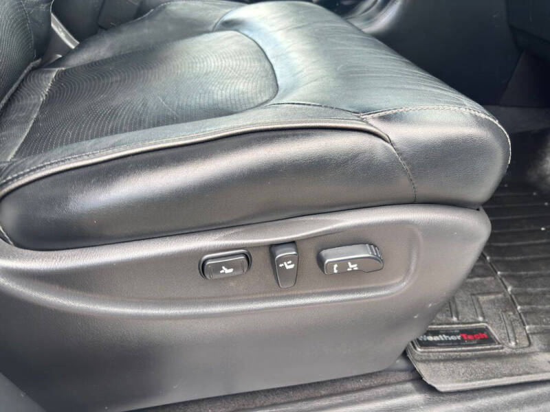 2015 Infiniti QX80