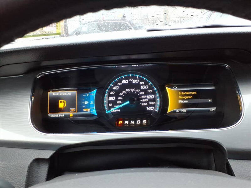 2015 Ford Taurus SEL