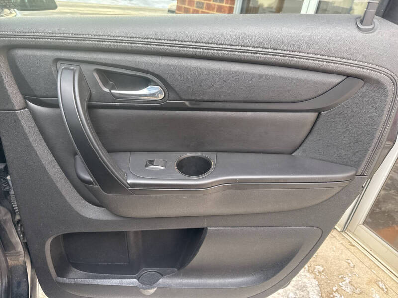 2015 GMC Acadia SLE-2