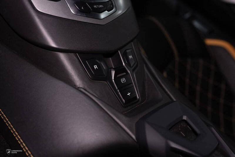 2019 Lamborghini Aventador LP 740-4 S