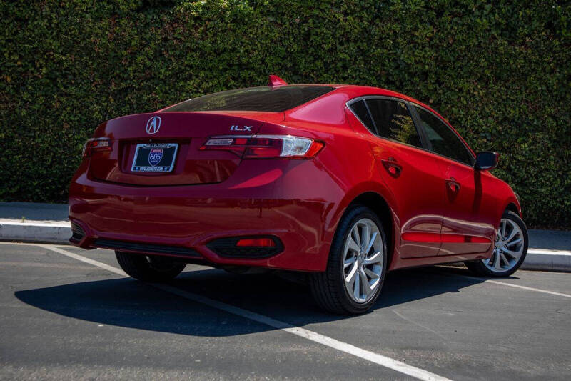 2017 Acura ILX w/AcuraWatch