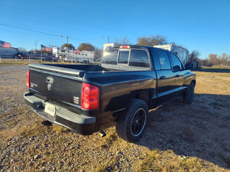 2008 Dodge Dakota Sport photo 3