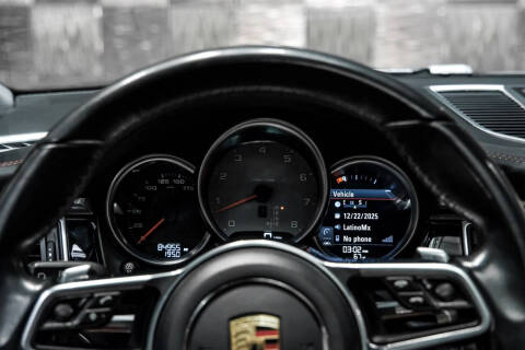 2017 Porsche Macan S