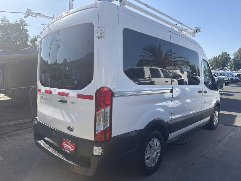 2017 Ford Transit 150 XLT