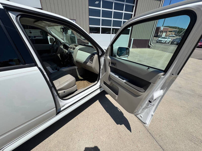 2009 Mercury Mariner Premier V6