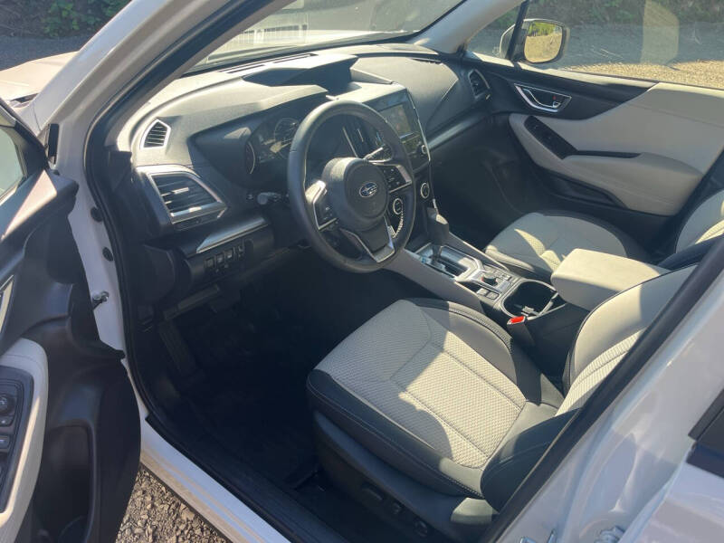 2024 Subaru Forester Premium