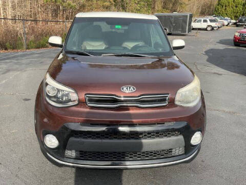 2017 Kia Soul +
