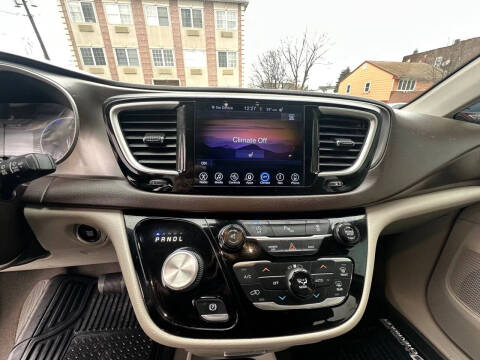 2017 Chrysler Pacifica