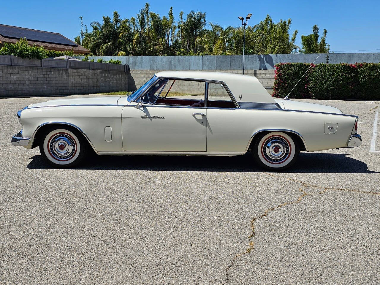 1962 Studebaker Golden Hawk 27