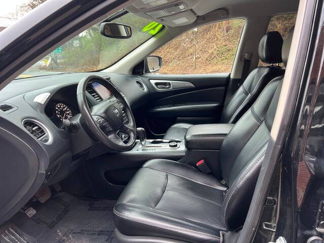 2020 Nissan Pathfinder SL