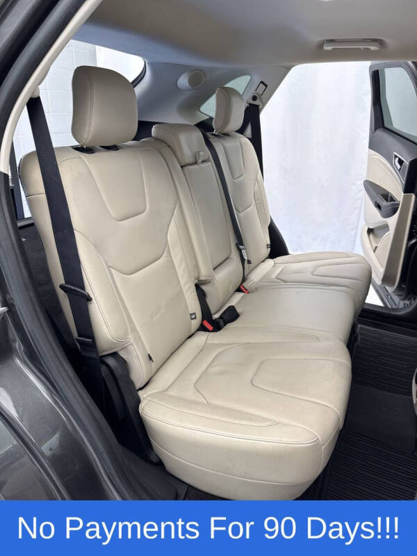 2019 Ford Edge Titanium