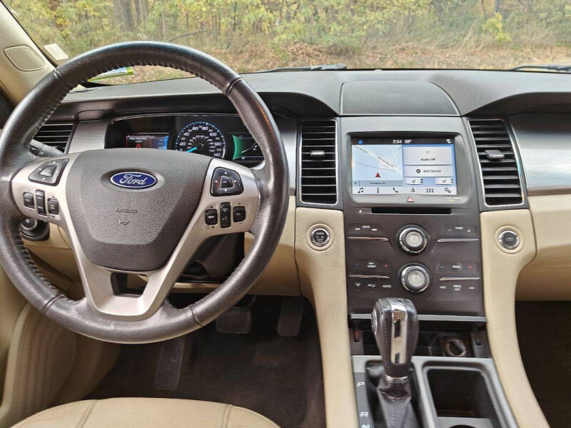 2018 Ford Taurus SEL